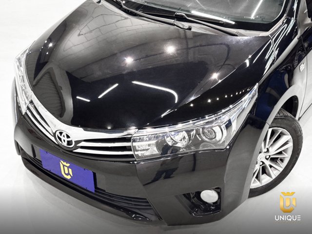 Toyota Corolla 2.0 ALTIS 16V FLEX 4P AUTOMÁTICO 2015/2016 preto à venda na Unique Automóveis em Indaiatuba — foto 3