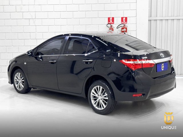 Toyota Corolla 2.0 ALTIS 16V FLEX 4P AUTOMÁTICO 2015/2016 preto à venda na Unique Automóveis em Indaiatuba — foto 6