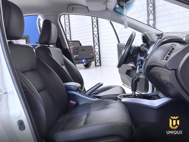 Honda City 1.5 EXL 16V FLEX 4P AUTOMÁTICO 2019 branco à venda na Unique Automóveis em Indaiatuba — foto 19