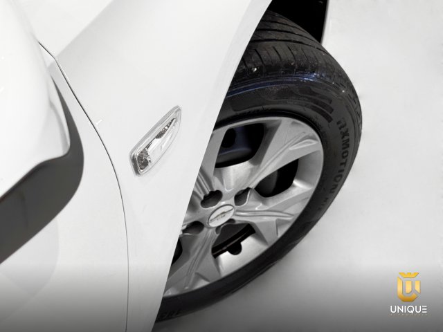 Chevrolet Onix 1.0 TURBO FLEX LT MANUAL 2019/2020 branco à venda na Unique Automóveis em Indaiatuba — foto 8