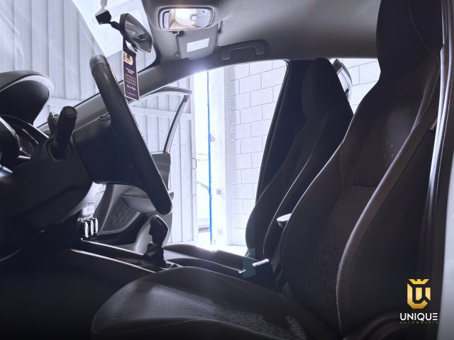 Chevrolet Onix 1.0 TURBO FLEX LT MANUAL 2019/2020 branco à venda na Unique Automóveis em Indaiatuba — foto 16