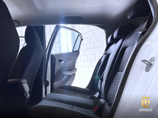 Chevrolet Onix 1.0 TURBO FLEX LT MANUAL 2019/2020 branco à venda na Unique Automóveis em Indaiatuba — foto 17