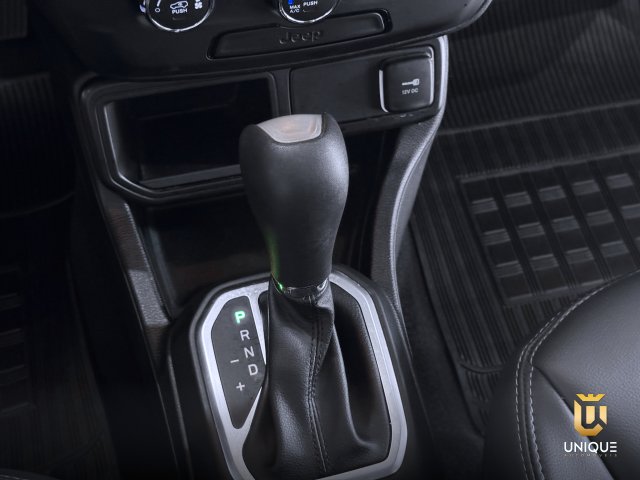 Jeep Renegade 1.8 16V FLEX 4P AUTOMATICO 2019/2020 branco à venda na Unique Automóveis em Indaiatuba — foto 16