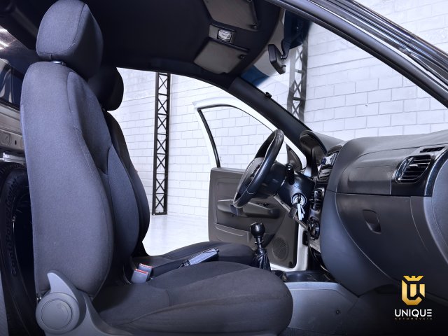 Fiat Strada 1.4 MPI HARD WORKING CS 8V FLEX 2P MANUAL 2019/2020 branco à venda na Unique Automóveis em Indaiatuba — foto 16