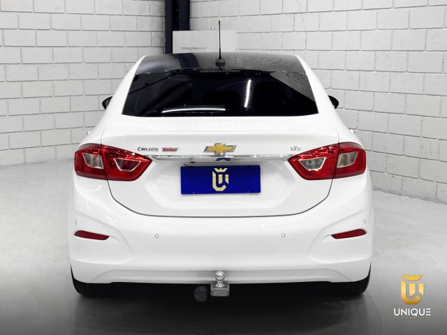 Chevrolet Cruze Sedan 1.4 TURBO LTZ 16V FLEX 4P AUTOMÁTICO 2016/2017 branco à venda na Unique Automóveis em Indaiatuba — foto 5