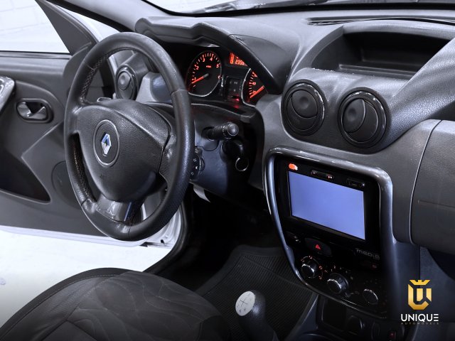 Renault Duster 1.6 DYNAMIQUE 4X2 16V FLEX 4P MANUAL 2013/2014 prata à venda na Unique Automóveis em Indaiatuba — foto 10