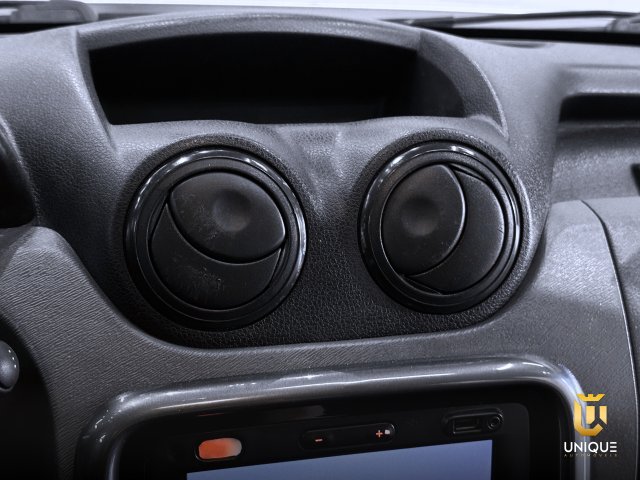 Renault Duster 1.6 DYNAMIQUE 4X2 16V FLEX 4P MANUAL 2013/2014 prata à venda na Unique Automóveis em Indaiatuba — foto 14