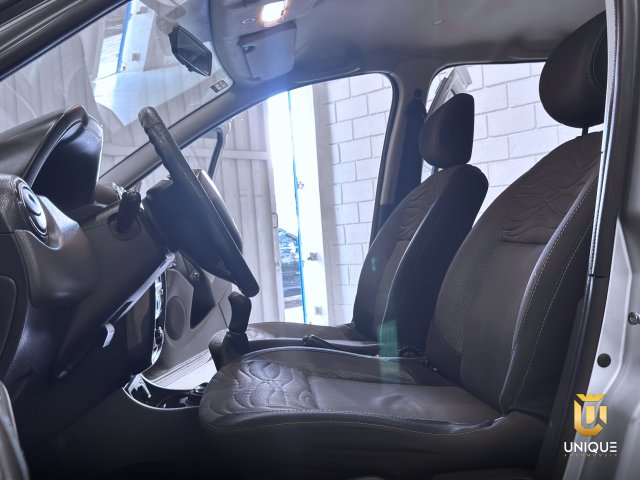 Renault Duster 1.6 DYNAMIQUE 4X2 16V FLEX 4P MANUAL 2013/2014 prata à venda na Unique Automóveis em Indaiatuba — foto 17