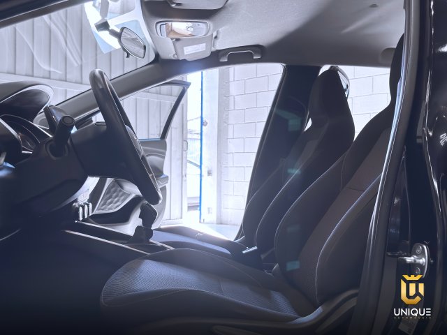 Chevrolet Onix 1.0 FLEX LT MANUAL 2024/2025 preto à venda na Unique Automóveis em Indaiatuba — foto 9