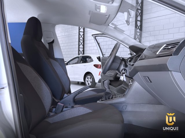 Volkswagen Polo 1.0 MPI TRACK MANUAL 2024/2025 prata à venda na Unique Automóveis em Indaiatuba — foto 18