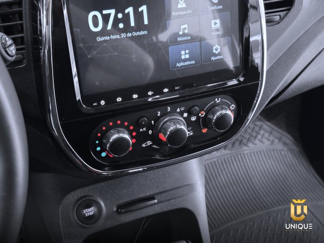 Renault Captur 2019 branco à venda na Unique Automóveis em Indaiatuba — foto 15