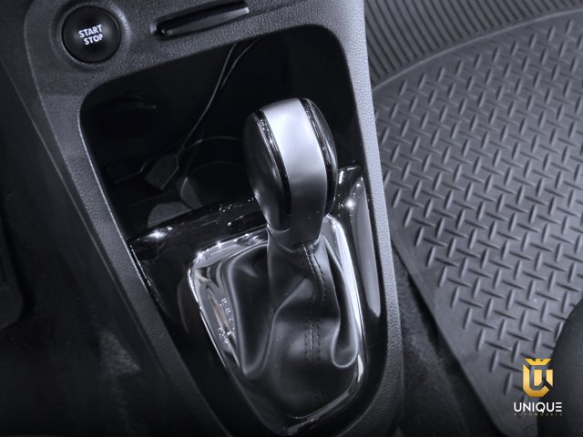 Renault Captur 2019 branco à venda na Unique Automóveis em Indaiatuba — foto 16