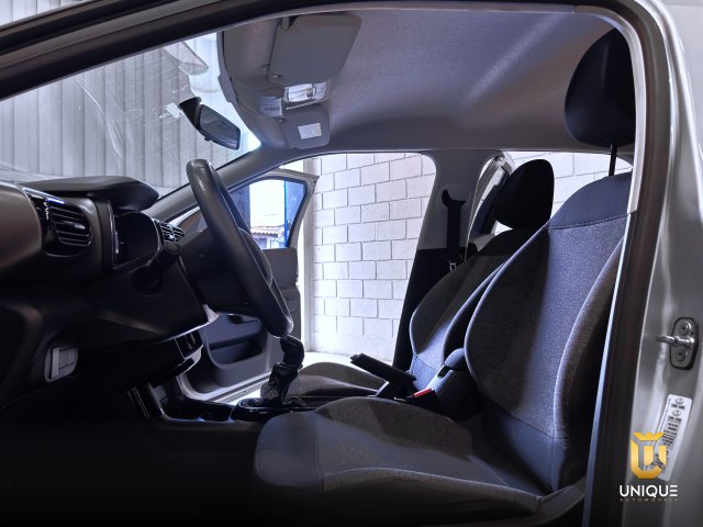 Citroën C4 Cactus 1.6 VTI 120 FLEX LIVE MANUAL 2018/2019 prata à venda na Unique Automóveis em Indaiatuba — foto 17