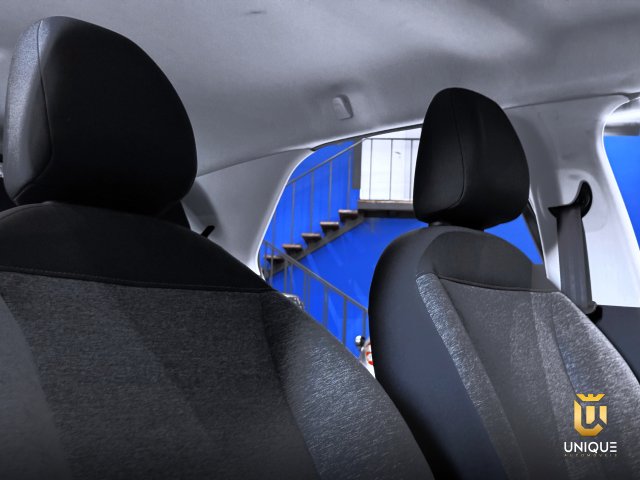 Citroën C4 Cactus 1.6 VTI 120 FLEX LIVE MANUAL 2018/2019 prata à venda na Unique Automóveis em Indaiatuba — foto 20