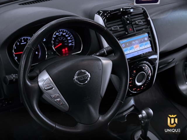 Nissan Versa 1.6 16V FLEXSTART SL 4P XTRONIC 2019 cinza à venda na Unique Automóveis em Indaiatuba — foto 8