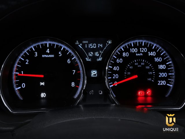 Nissan Versa 1.6 16V FLEXSTART SL 4P XTRONIC 2019 cinza à venda na Unique Automóveis em Indaiatuba — foto 9
