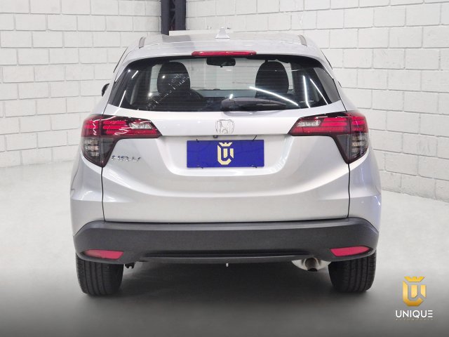 Honda Hr-v 1.8 16V FLEX LX 4P AUTOMÁTICO 2021 prata à venda na Unique Automóveis em Indaiatuba — foto 5