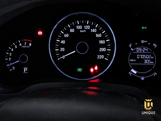 Honda Hr-v 1.8 16V FLEX LX 4P AUTOMÁTICO 2021 prata à venda na Unique Automóveis em Indaiatuba — foto 12