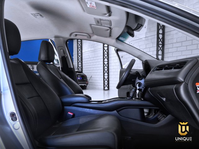 Honda Hr-v 1.8 16V FLEX LX 4P AUTOMÁTICO 2021 prata à venda na Unique Automóveis em Indaiatuba — foto 17