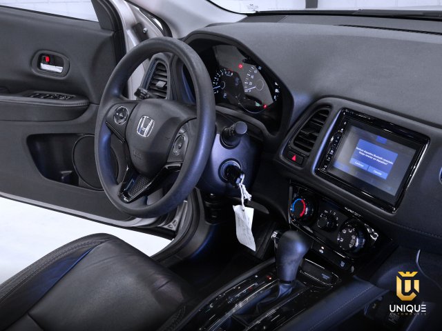 Honda Hr-v 1.8 16V FLEX LX 4P AUTOMÁTICO 2021 prata à venda na Unique Automóveis em Indaiatuba — foto 18