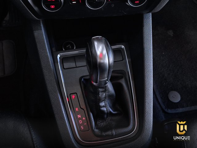 Volkswagen Jetta 1.4 16V TSI COMFORTLINE GASOLINA 4P TIPTRONIC 2017 branco à venda na Unique Automóveis em Indaiatuba — foto 15
