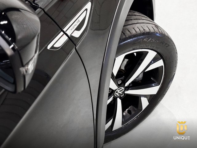Volkswagen Nivus 1.0 200 TSI TOTAL FLEX HIGHLINE AUTOMÁTICO 2023 preto à venda na Unique Automóveis em Indaiatuba — foto 8