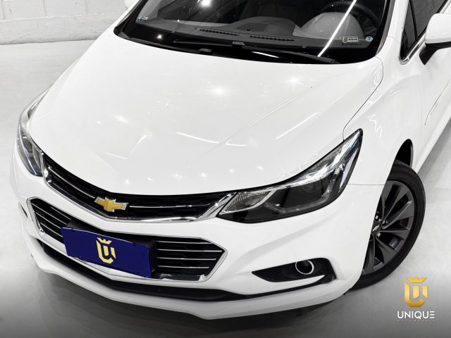 Chevrolet Cruze Sedan 1.4 TURBO LTZ 16V FLEX 4P AUTOMÁTICO 2017/2018 branco à venda na Unique Automóveis em Indaiatuba — foto 3