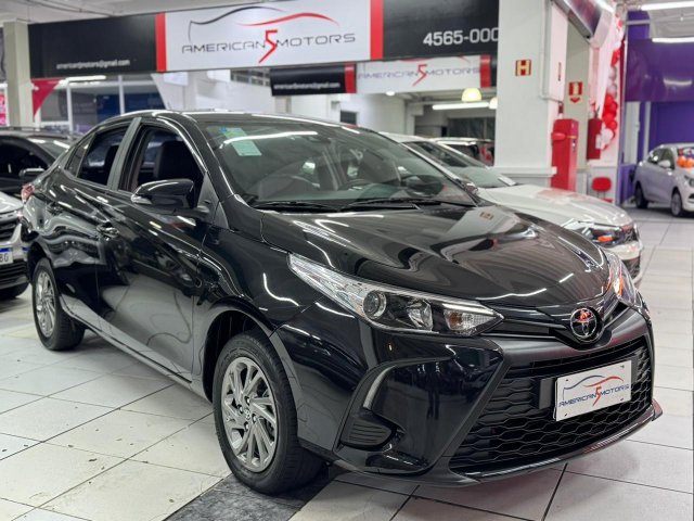 foto do veículo Toyota Yaris sedan  sedan 1.5 16V FLEX SEDAN XS CONNECT MULTIDRIVE