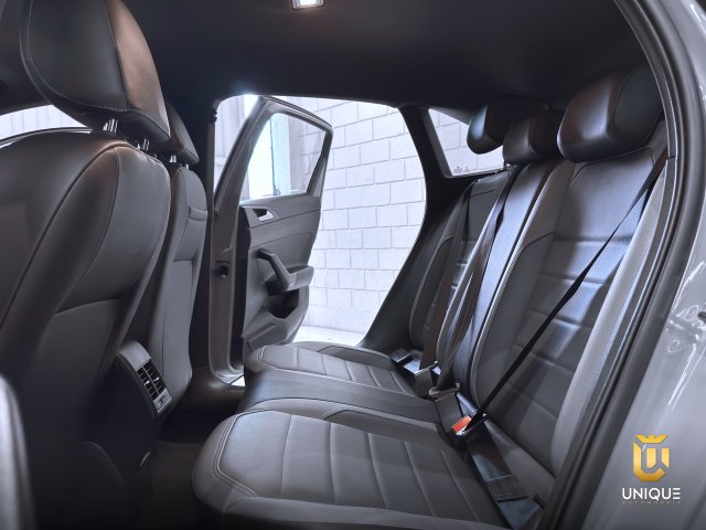 Volkswagen Nivus 1.0 200 TSI TOTAL FLEX HIGHLINE AUTOMÁTICO 2022/2023 cinza à venda na Unique Automóveis em Indaiatuba — foto 15