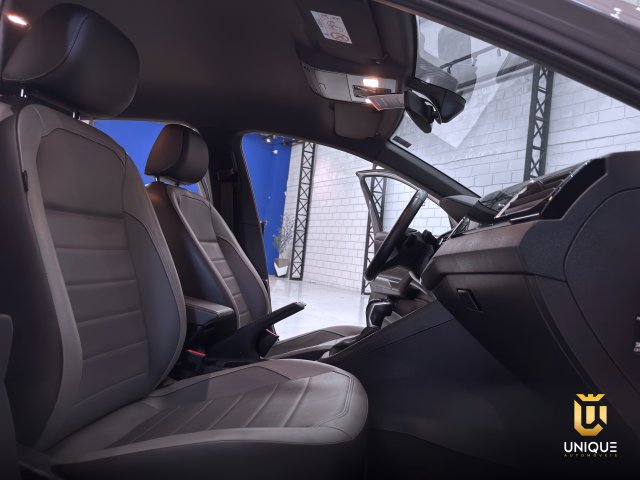 Volkswagen Nivus 1.0 200 TSI TOTAL FLEX HIGHLINE AUTOMÁTICO 2022/2023 cinza à venda na Unique Automóveis em Indaiatuba — foto 16