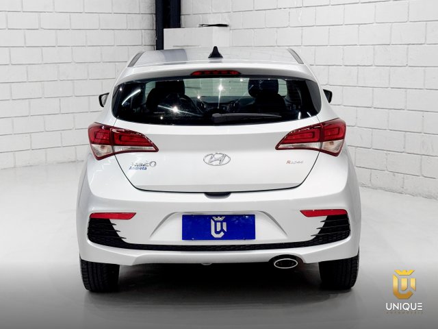 Hyundai Hb20 1.6 R SPEC 16V FLEX 4P MANUAL 2016/2017 prata à venda na Unique Automóveis em Indaiatuba — foto 5