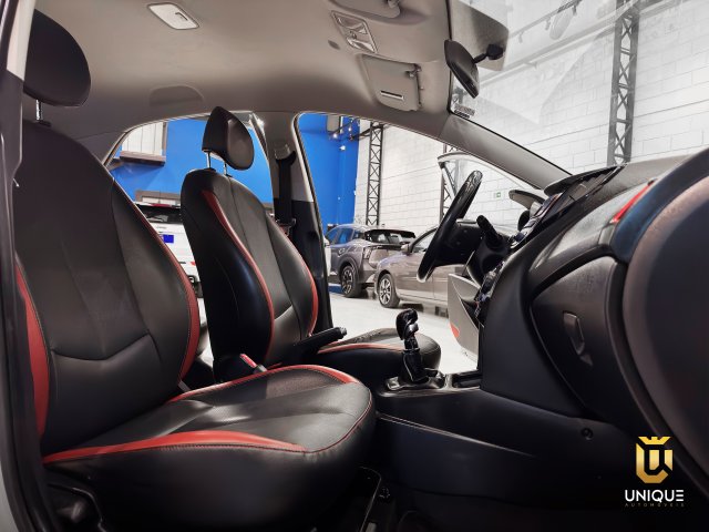 Hyundai Hb20 1.6 R SPEC 16V FLEX 4P MANUAL 2016/2017 prata à venda na Unique Automóveis em Indaiatuba — foto 19