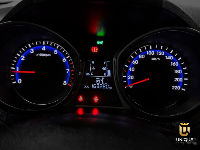 Hyundai Hb20s 1.6 COMFORT PLUS 16V FLEX 4P MANUAL 2014 preto à venda na Unique Automóveis em Indaiatuba — foto 12
