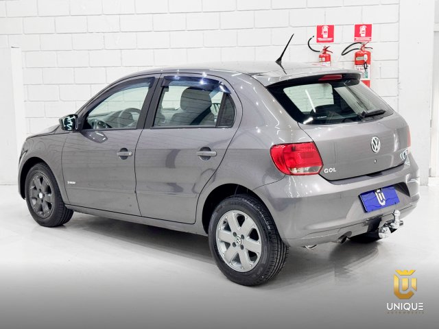Volkswagen Gol 1.6 MI 8V FLEX 4P MANUAL 2013 cinza à venda na Unique Automóveis em Indaiatuba — foto 6
