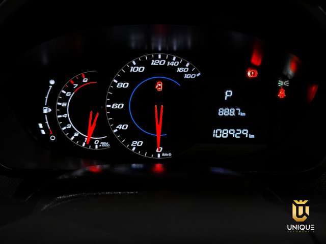 Chevrolet Spin 1.8 PREMIER 8V FLEX 4P AUTOMÁTICO 2022/2023 prata à venda na Unique Automóveis em Indaiatuba — foto 12