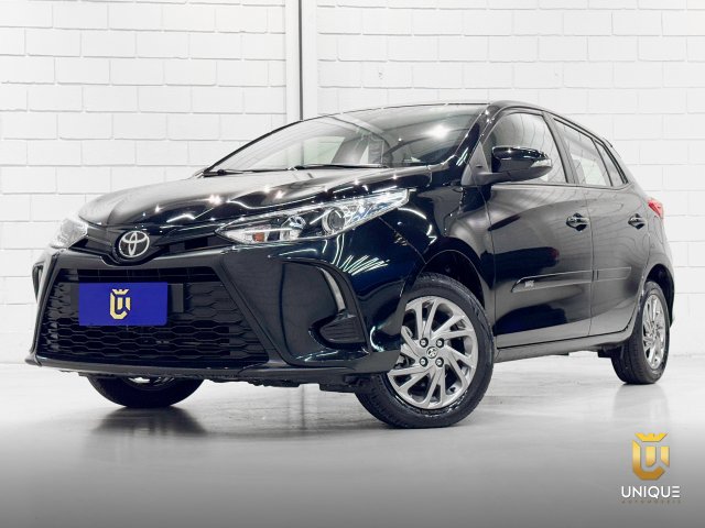 Toyota Yaris Hatch 2023 preto à venda na Unique Automóveis em Indaiatuba — foto 2