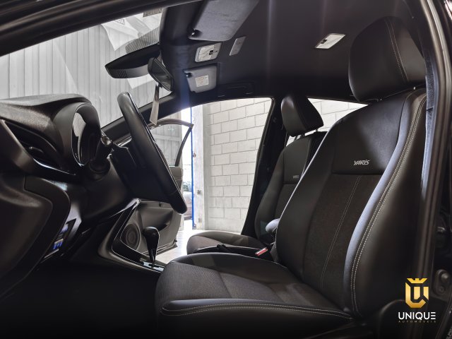 Toyota Yaris Hatch 2023 preto à venda na Unique Automóveis em Indaiatuba — foto 10