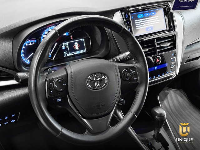 Toyota Yaris Hatch 2023 preto à venda na Unique Automóveis em Indaiatuba — foto 18
