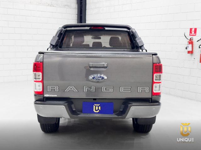 Ford Ranger 2.2 XLS 4X4 CD 16V DIESEL 4P AUTOMÁTICO 2019/2020 cinza à venda na Unique Automóveis em Indaiatuba — foto 5