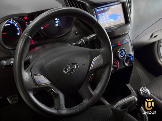 Hyundai Hb20x 1.6 16V STYLE FLEX 4P MANUAL 2014 branco à venda na Unique Automóveis em Indaiatuba — foto 12