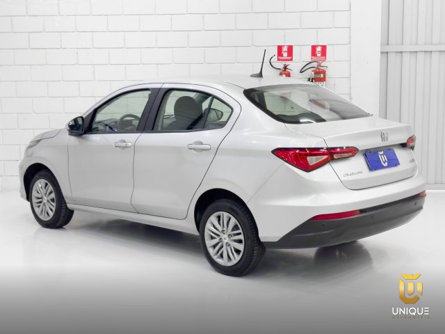 Fiat Cronos 1.0 FIREFLY FLEX DRIVE MANUAL 2024/2025 prata à venda na Unique Automóveis em Indaiatuba — foto 6