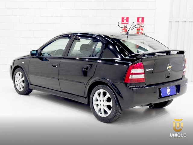 Chevrolet Astra Hatch 2.0 MPFI ADVANTAGE 8V FLEX 4P MANUAL 2011 preto à venda na Unique Automóveis em Indaiatuba — foto 6