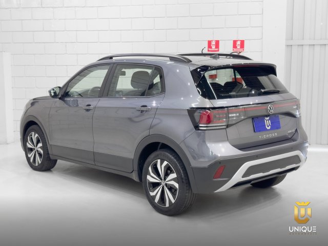 Volkswagen T-cross 1.0 200 TSI TOTAL FLEX AUTOMÁTICO 2024/2025 cinza à venda na Unique Automóveis em Indaiatuba — foto 6