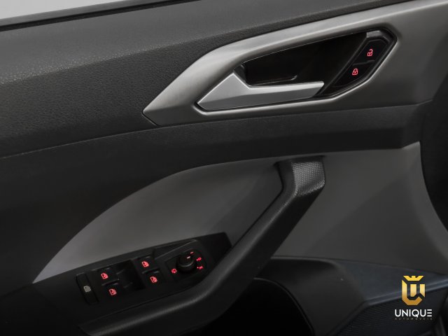 Volkswagen T-cross 1.0 200 TSI TOTAL FLEX AUTOMÁTICO 2024/2025 cinza à venda na Unique Automóveis em Indaiatuba — foto 12