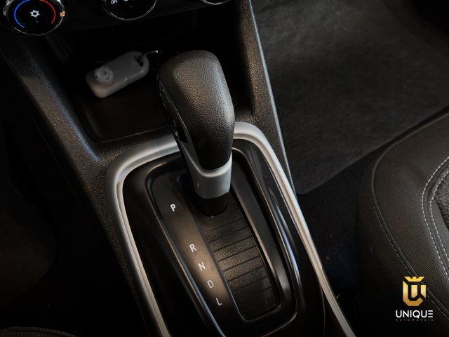 Chevrolet Tracker 1.0 TURBO FLEX LT AUTOMÁTICO 2024/2025 branco à venda na Unique Automóveis em Indaiatuba — foto 17