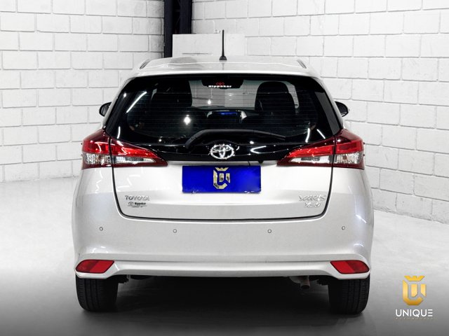 Toyota Yaris Hatch 1.5 16V FLEX XLS MULTIDRIVE 2019 prata à venda na Unique Automóveis em Indaiatuba — foto 5