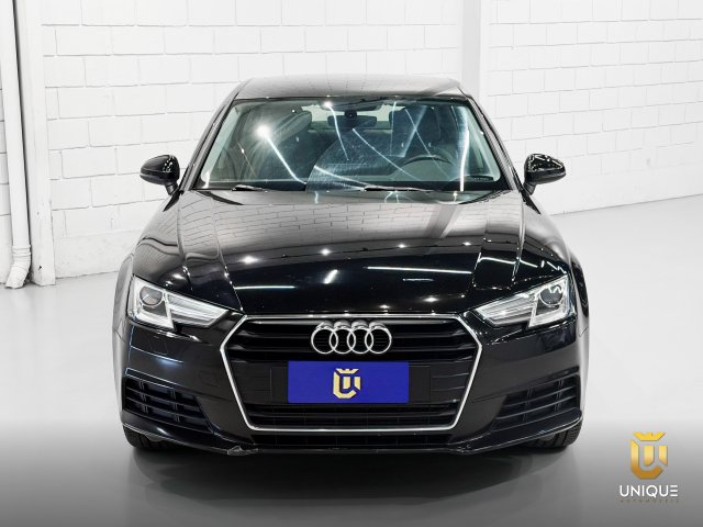 Audi A4 2.0 TFSI AMBIENTE GASOLINA 4P S TRONIC 2017/2018 preto à venda na Unique Automóveis em Indaiatuba — foto 4