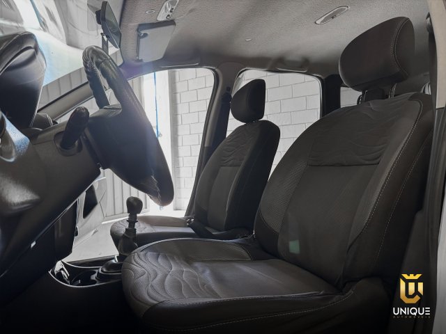 Renault Duster 2.0 DYNAMIQUE 4X4 16V FLEX 4P MANUAL 2014/2015 branco à venda na Unique Automóveis em Indaiatuba — foto 10