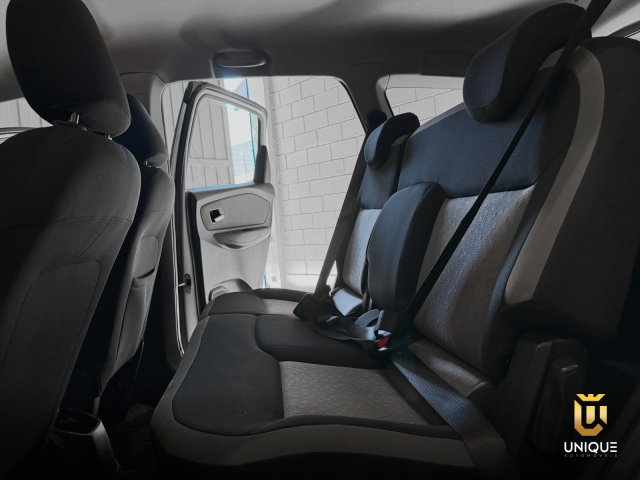 Chevrolet Spin 1.8 LT 8V FLEX 4P AUTOMÁTICO 2015/2016 branco à venda na Unique Automóveis em Indaiatuba — foto 17