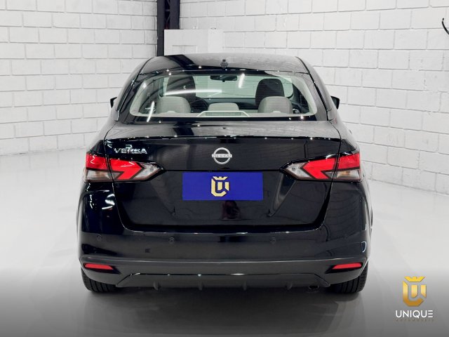 Nissan Versa 1.6 16V FLEX ADVANCE XTRONIC 2023/2024 preto à venda na Unique Automóveis em Indaiatuba — foto 5